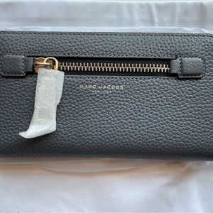 Marc Jacobs - Storm Gray Leather Zip Around LARGE Wallet Brand New With Tags